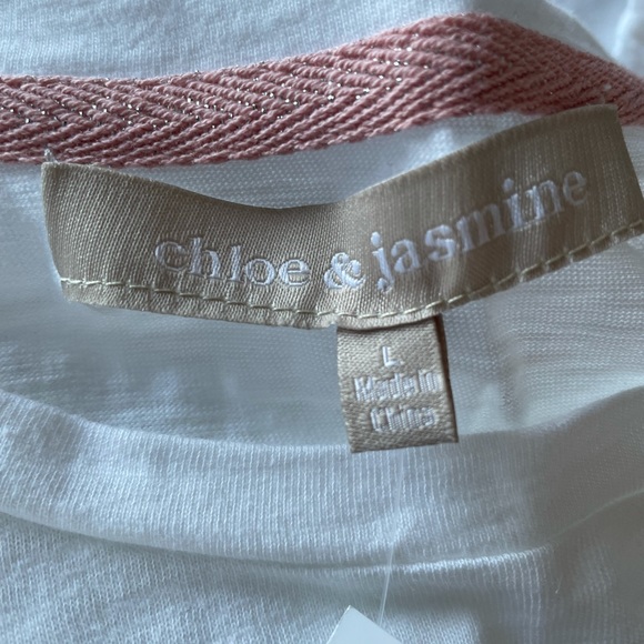 NWT Chloe & Jasmine shortsleeved vintage vibe graphic white T-shirt size large - Picture 7 of 8